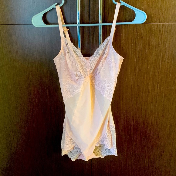 SPANX Other - Woman’s bodysuit spanks size small